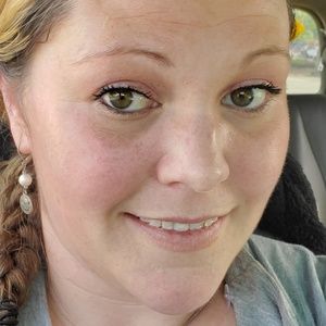 Meet your Posher, Kelley